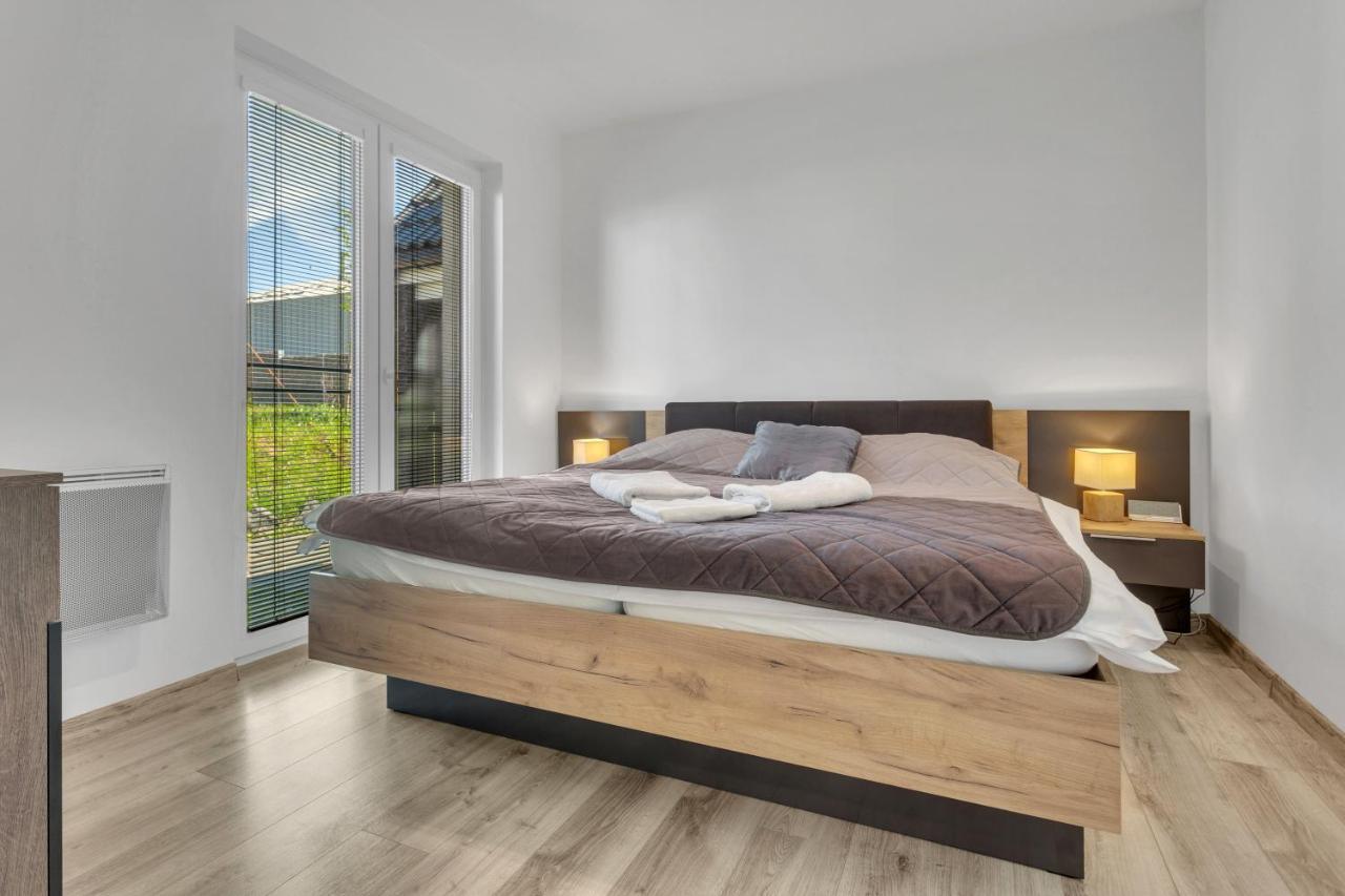 Loučná pod Klínovcem Family Apartments Klinovec מראה חיצוני תמונה